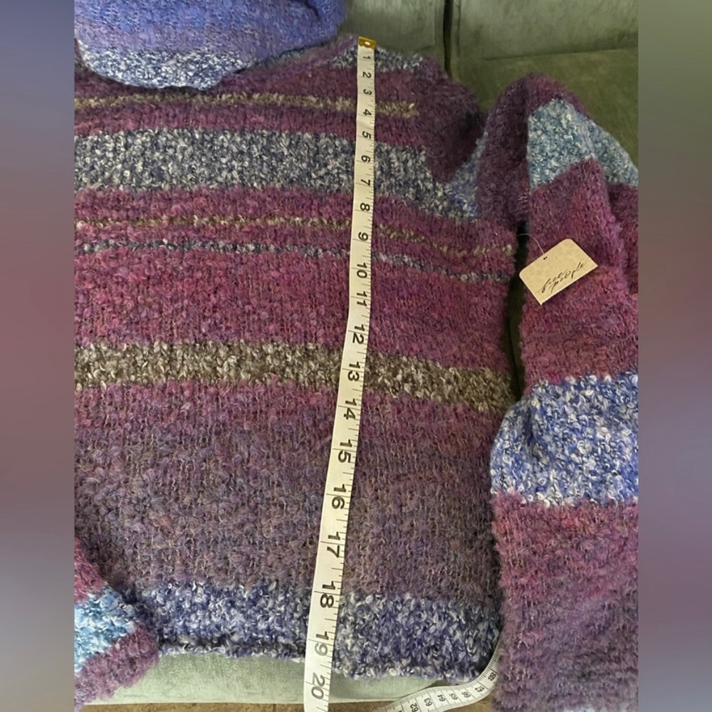Free People Cropped Turtleneck - Picture 9 of 11